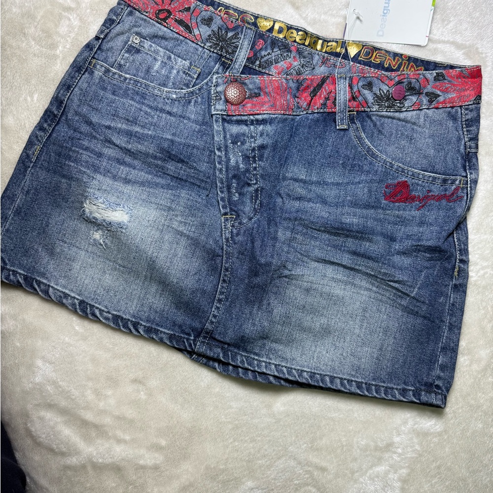 Desigual Blue Denim Skirt with Red Accents new with tags sz 38